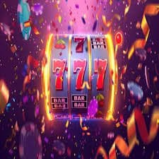 Tampilan layar aplikasi resmi maxslot88 menunjukkan akses mudah ke sportsbook dan permainan kasino